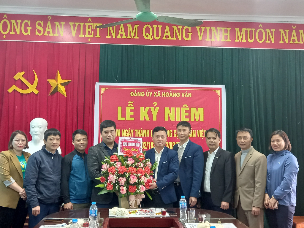 Đảng ủy - HĐND - UBND - MTTQ xã Hoàng Vân kỷ niệm 93 năm ngày thành lập Đảng cộng sản Việt Nam...